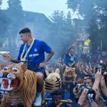 Chaos di Pesta Juara Persib Bandung! Invasi Bobotoh Gagalkan Selebrasi, FIFA Ikut Soroti