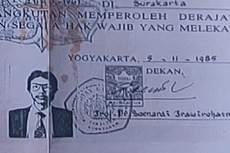 Foto Ijazah Jokowi