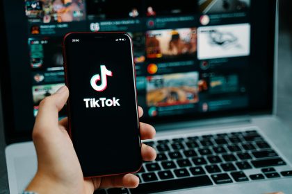 10 Cara Mudah Menghasilkan Uang dari TikTok di Tahun 2025