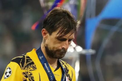 Francesco Acerbi Nyaris Adu Jotos dengan Fans PSG di AS, Ini Penyebabnya!