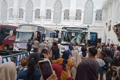 Kloter 9 Haji Sebanyak 391 jamaah Asal Bone Tiba di Makassar Asrama Haji Sudiang